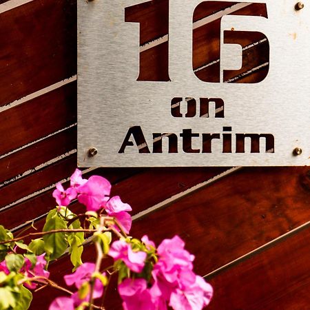 허머너스 16 On Antrim 아파트 외부 사진